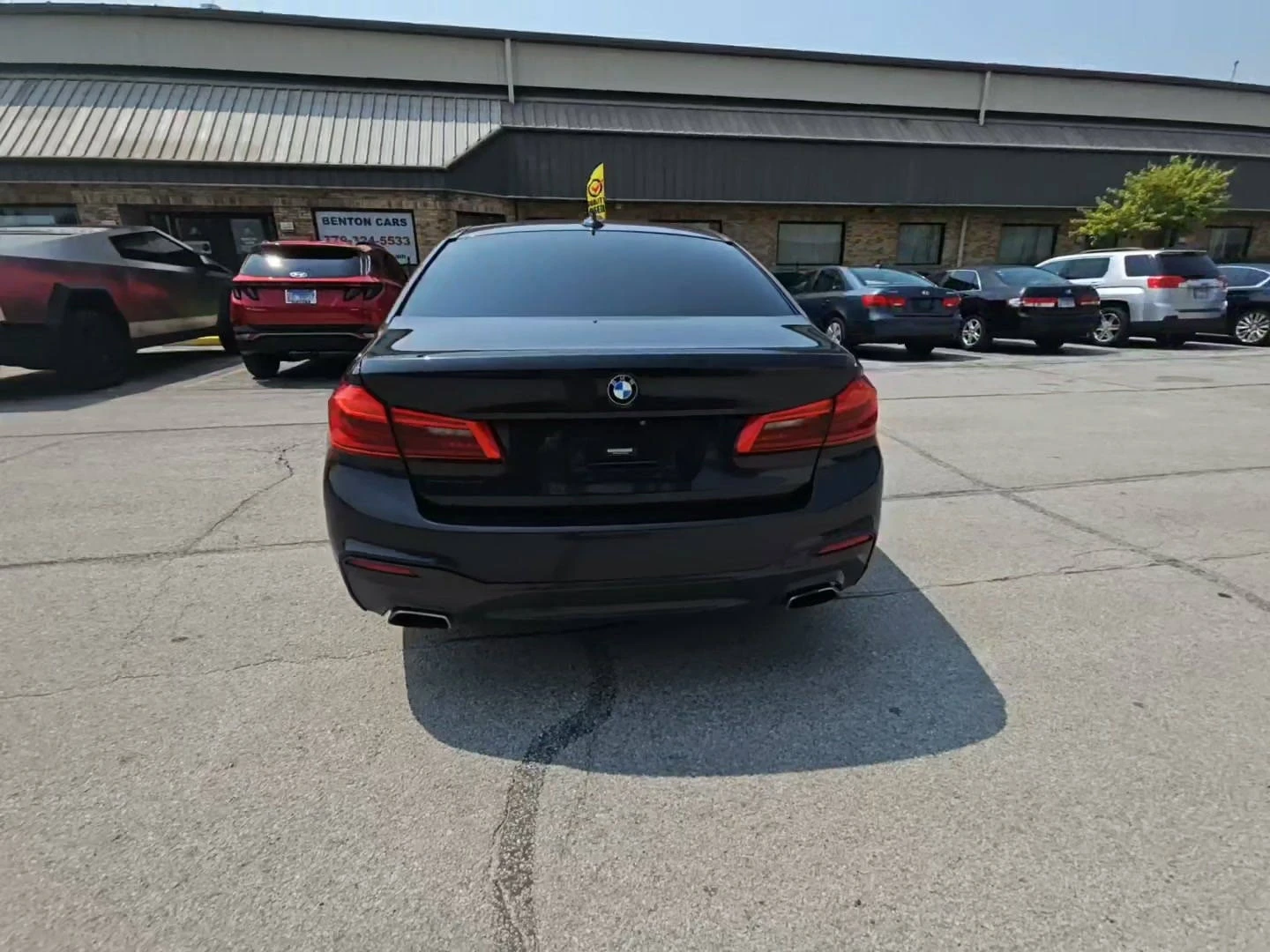 BMW 540 * M* Shadow* Massage* Дистроник* обдухване* Крайна - изображение 2