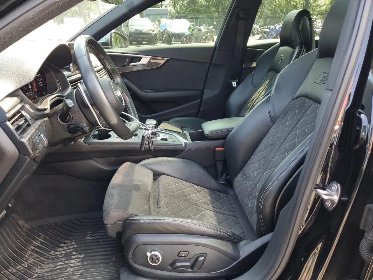Audi S4 PREMIUM PLUS* BANG&OLUFSEN* DIGITAL* ОБДУХ* KEYLES - изображение 7