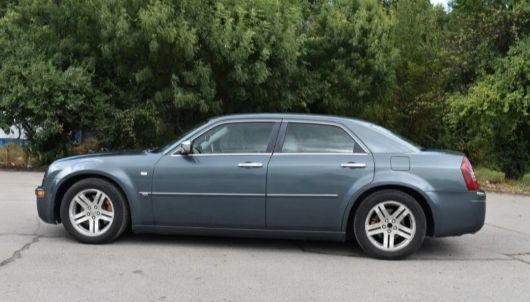 Chrysler 300c  - изображение 7