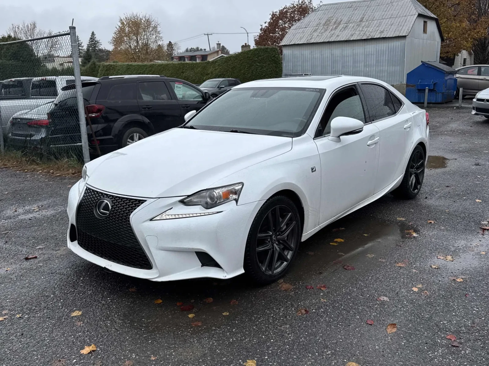 Lexus IS 300 AWD CARFAX    | Mobile.bg   1