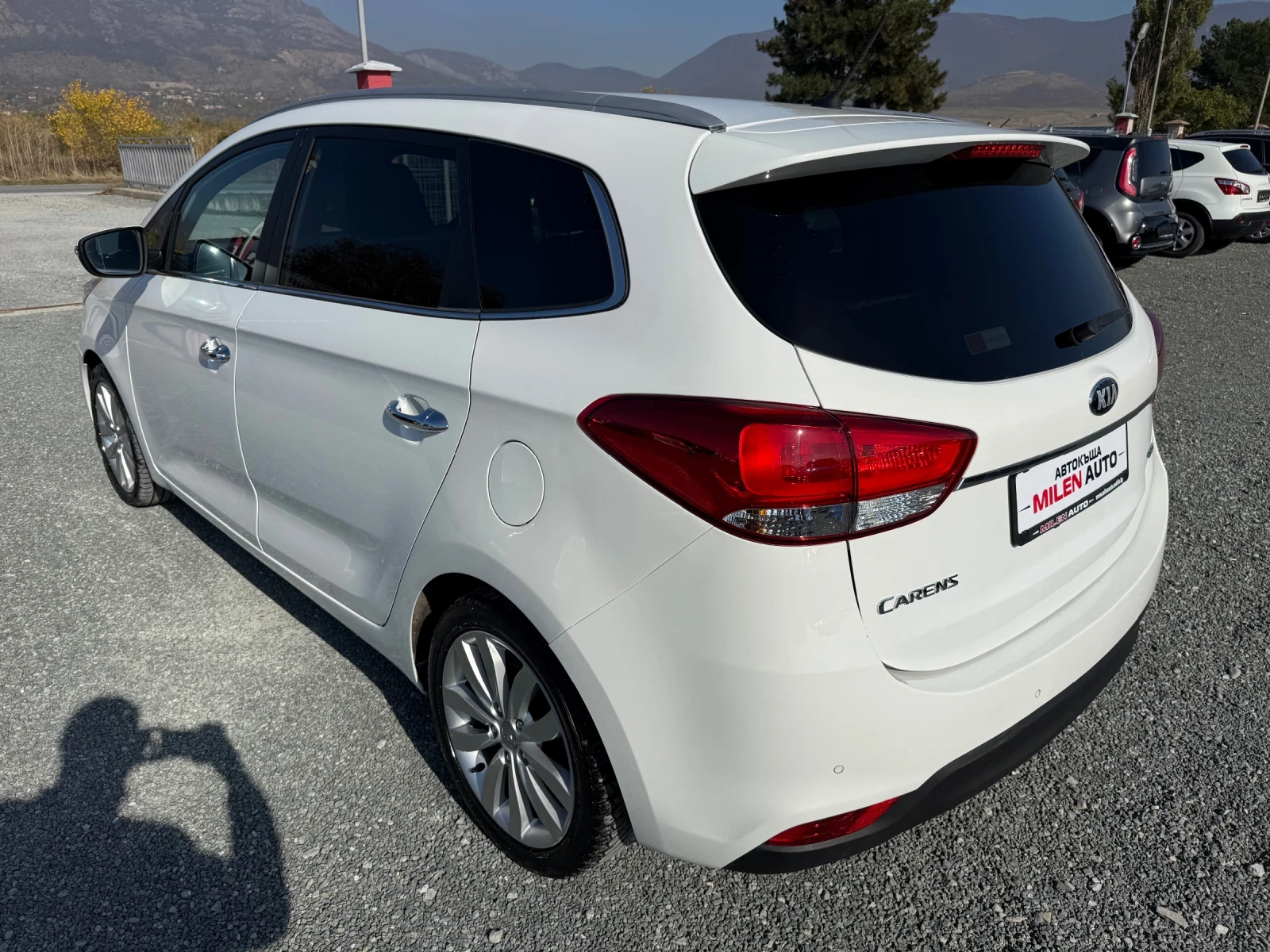 Kia Carens (KATO НОВА)^(7-МЕСТА) - изображение 8