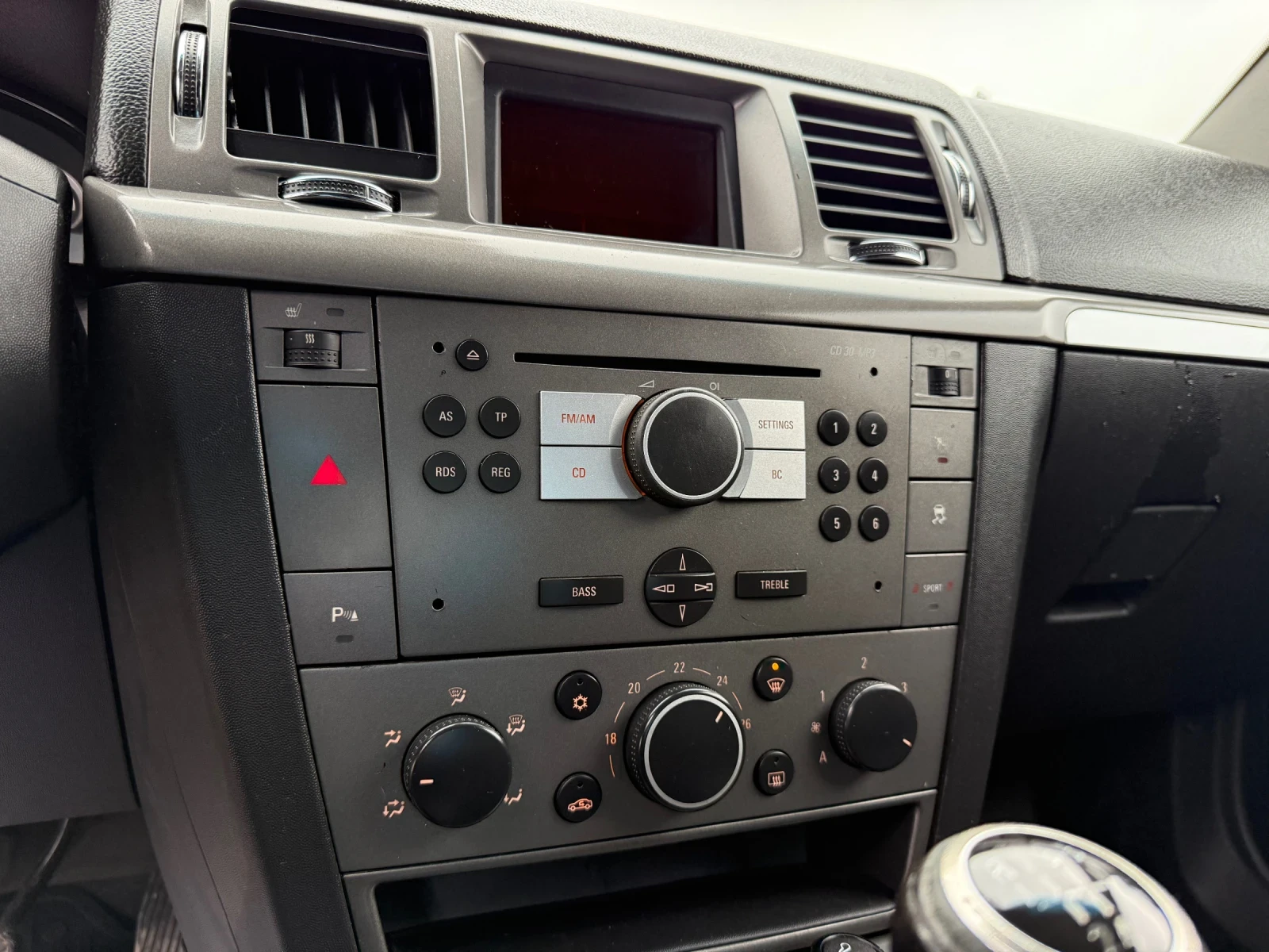 Opel Vectra 1.8i Caravan Cosmo | Mobile.bg   15