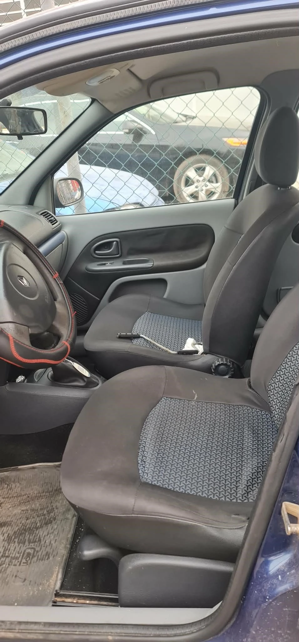 Renault Clio, снимка 10 - Автомобили и джипове - 53771005