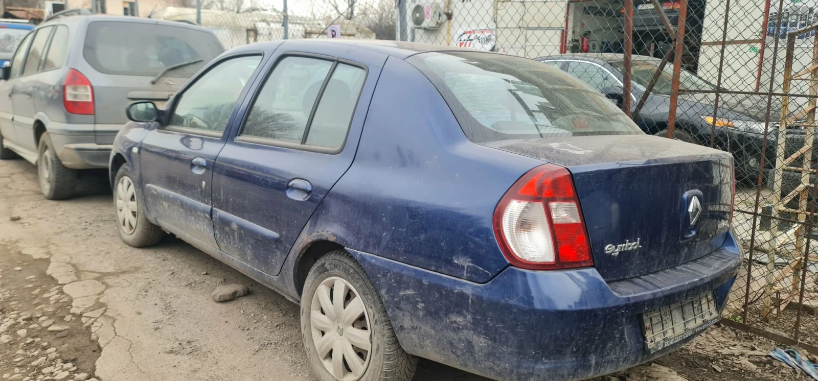 Renault Clio, снимка 9 - Автомобили и джипове - 53771005
