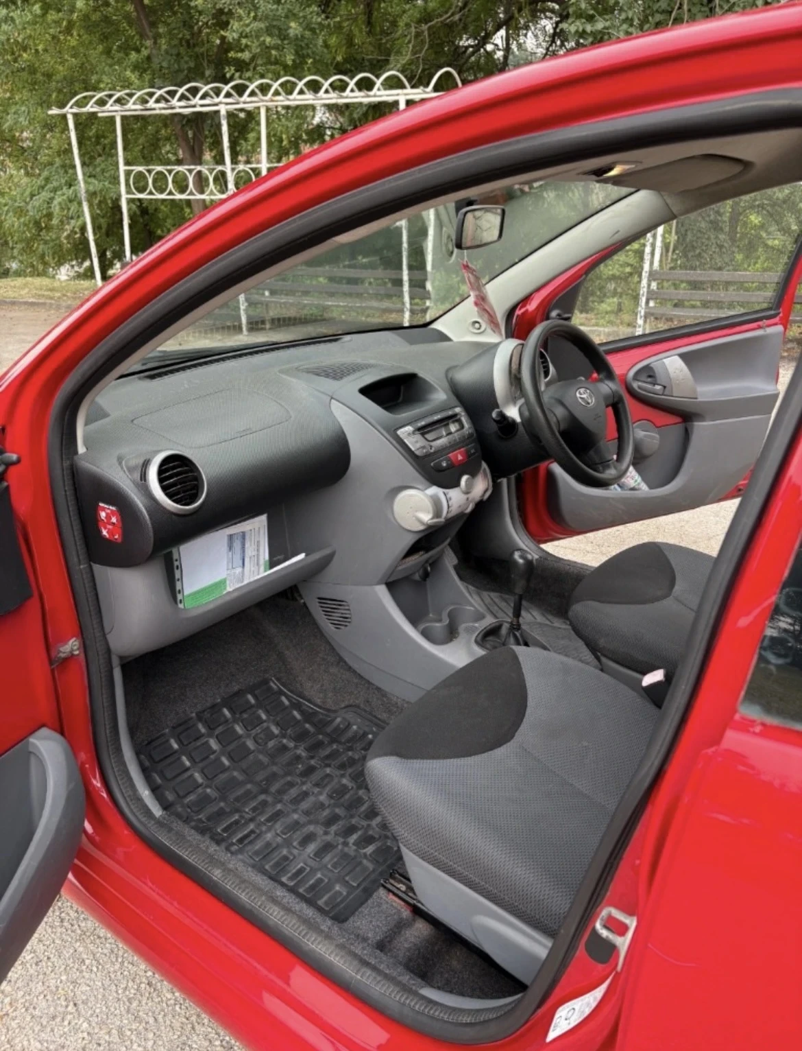 Toyota Aygo 1.0 clima, снимка 9 - Автомобили и джипове - 53829789