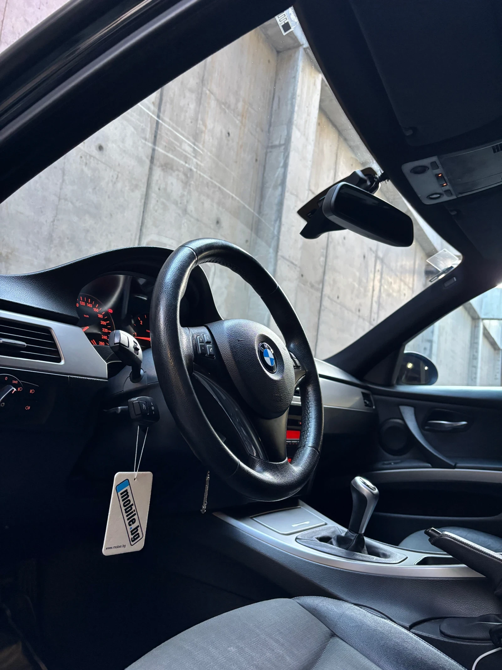 BMW 318 D, снимка 12 - Автомобили и джипове - 53953557