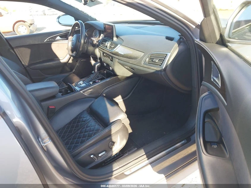 Audi S6 4.0l 4.0T Premium Plus, снимка 5 - Автомобили и джипове - 53972349