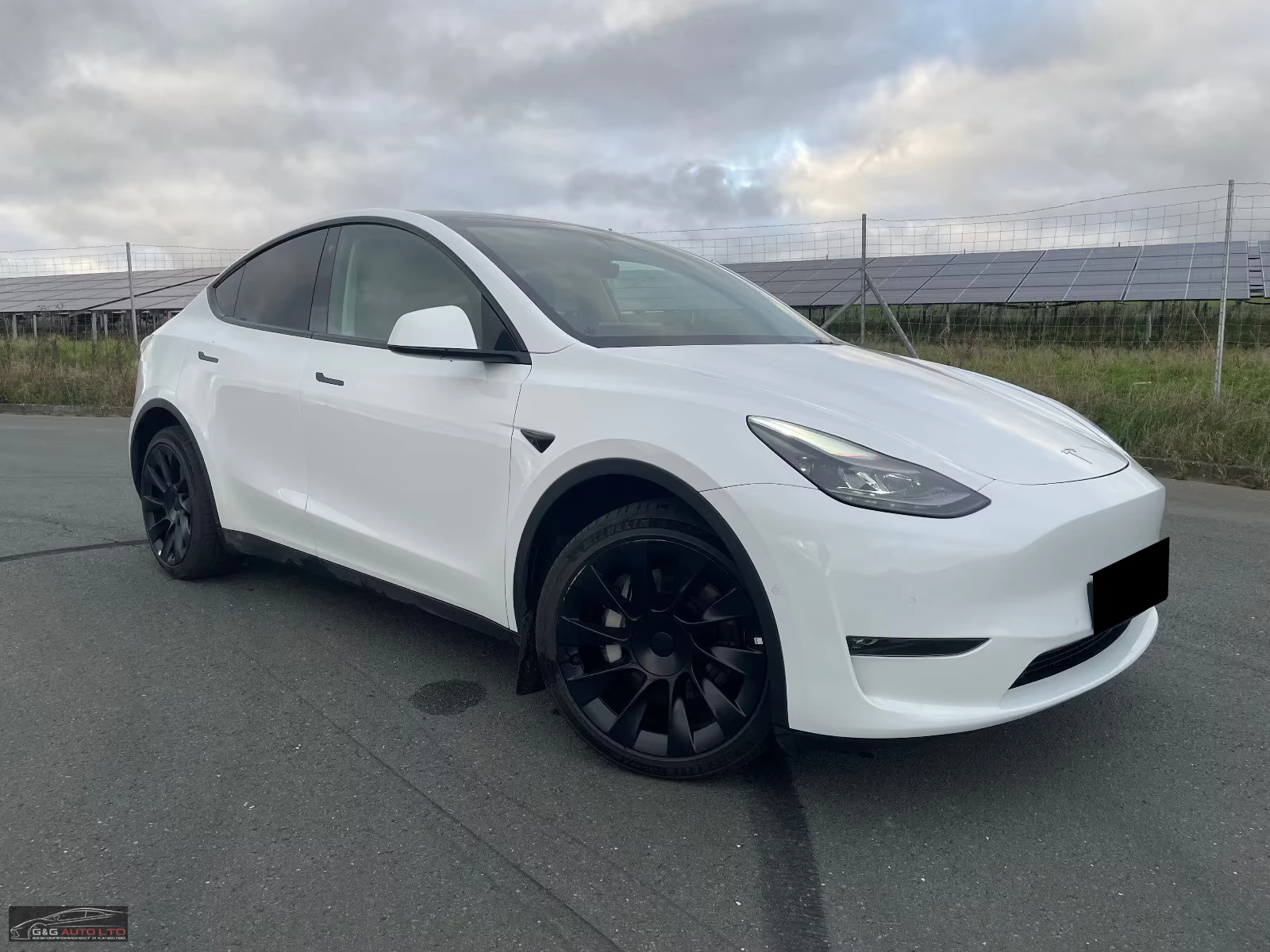 Tesla Model Y LONG-RANGE/HP/4X4/CAM/NAVI/PANO/269z, снимка 4 - Автомобили и джипове - 54110647