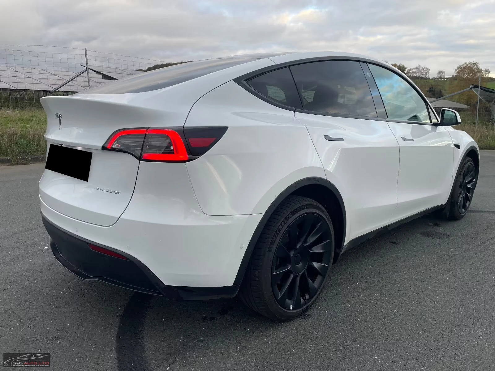 Tesla Model Y LONG-RANGE/HP/4X4/CAM/NAVI/PANO/269z, снимка 6 - Автомобили и джипове - 54110647