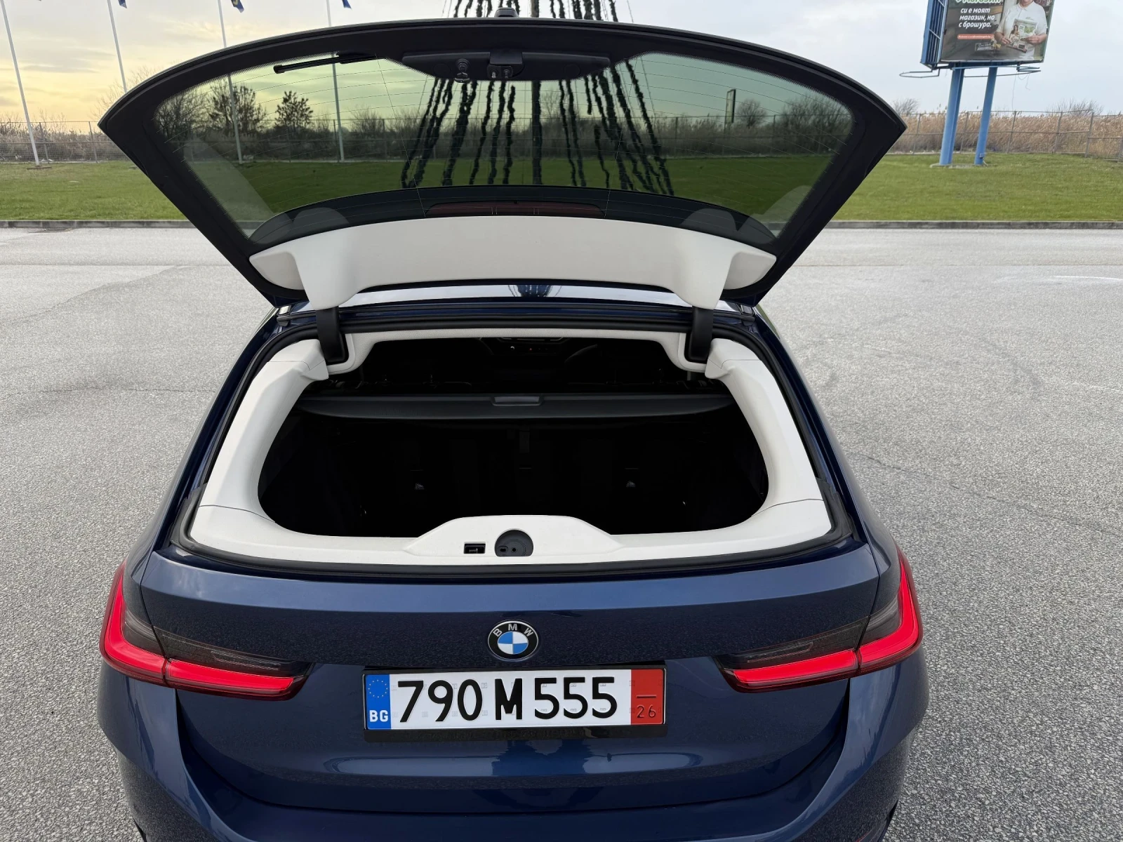 BMW 320, снимка 9 - Автомобили и джипове - 54260407