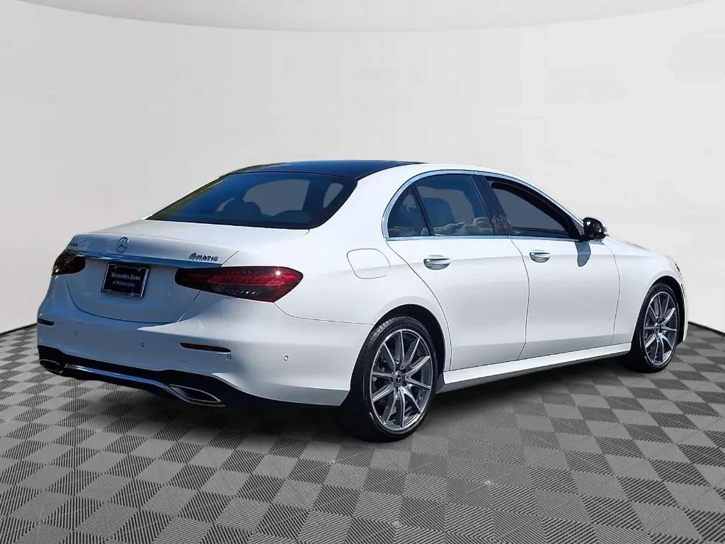 Mercedes-Benz E 350 4MATIC, снимка 5 - Автомобили и джипове - 54429722