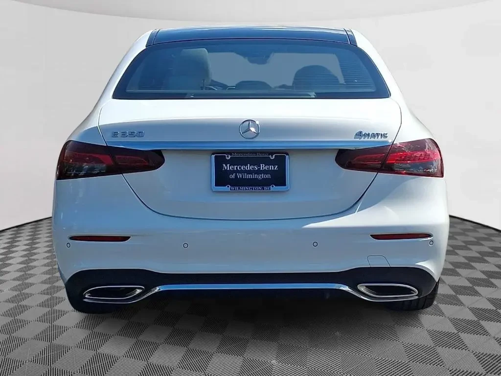 Mercedes-Benz E 350 4MATIC, снимка 6 - Автомобили и джипове - 54429722