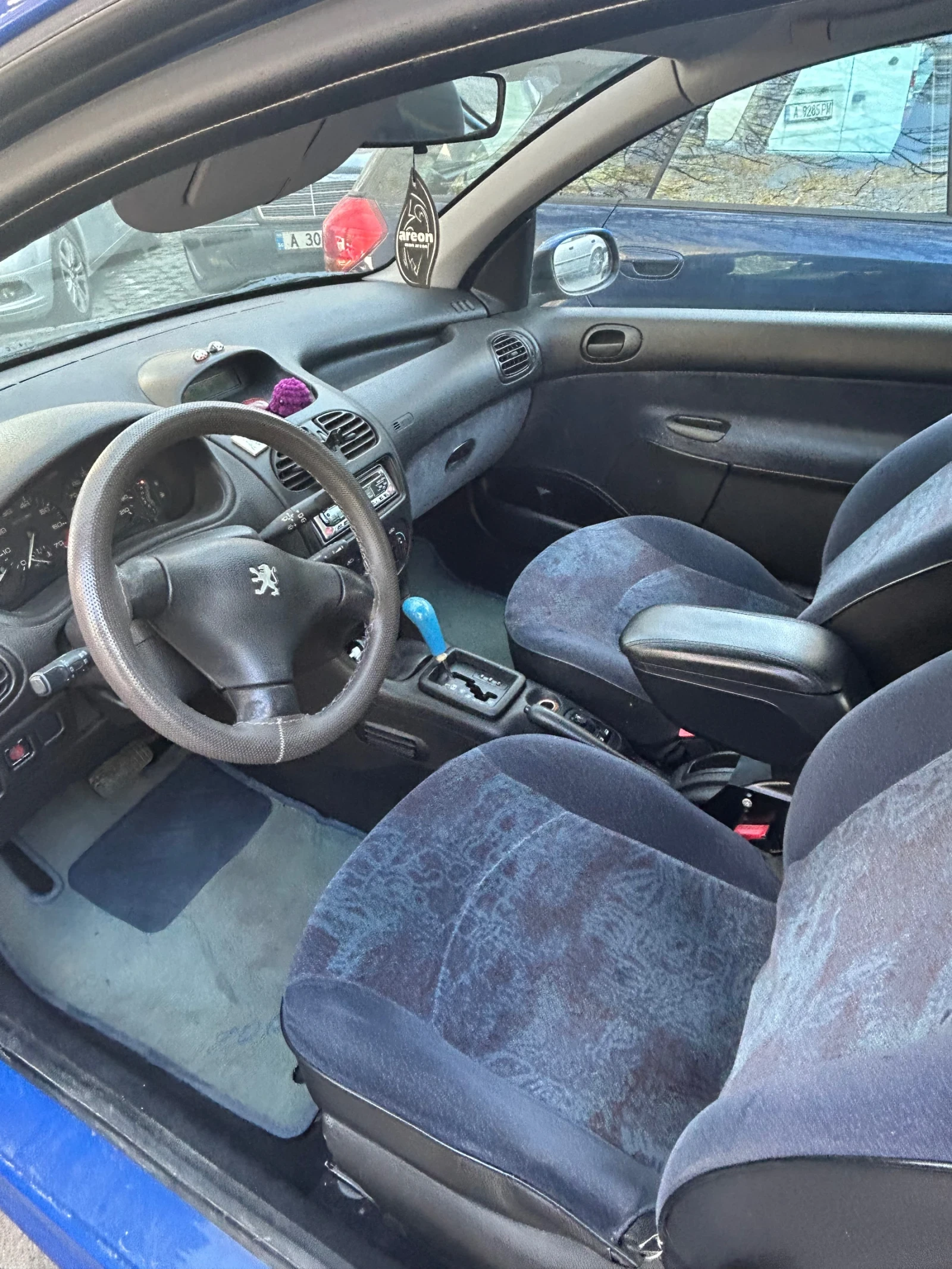 Peugeot 206 1.4, снимка 9 - Автомобили и джипове - 54440886