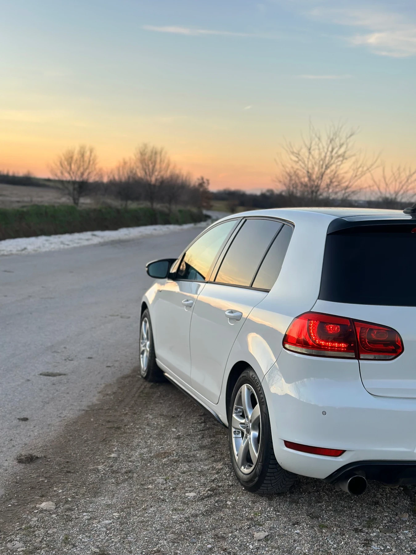 VW Golf, снимка 4 - Автомобили и джипове - 54482571
