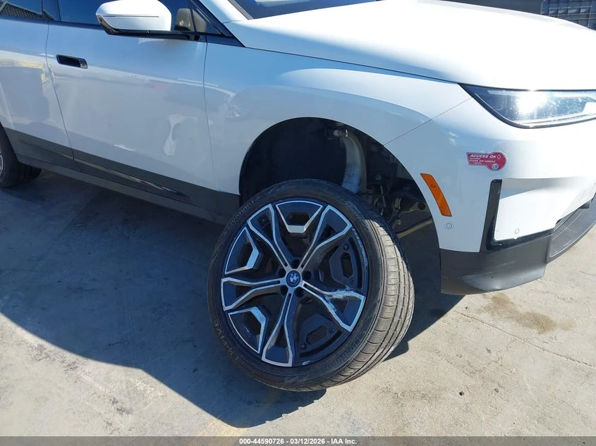 BMW iX xDrive50, снимка 6 - Автомобили и джипове - 54664198