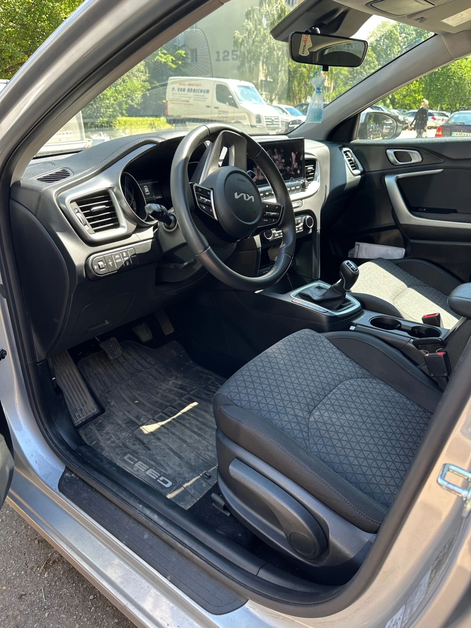 Kia Ceed 1.0 T-GDI, снимка 6 - Автомобили и джипове - 54667706