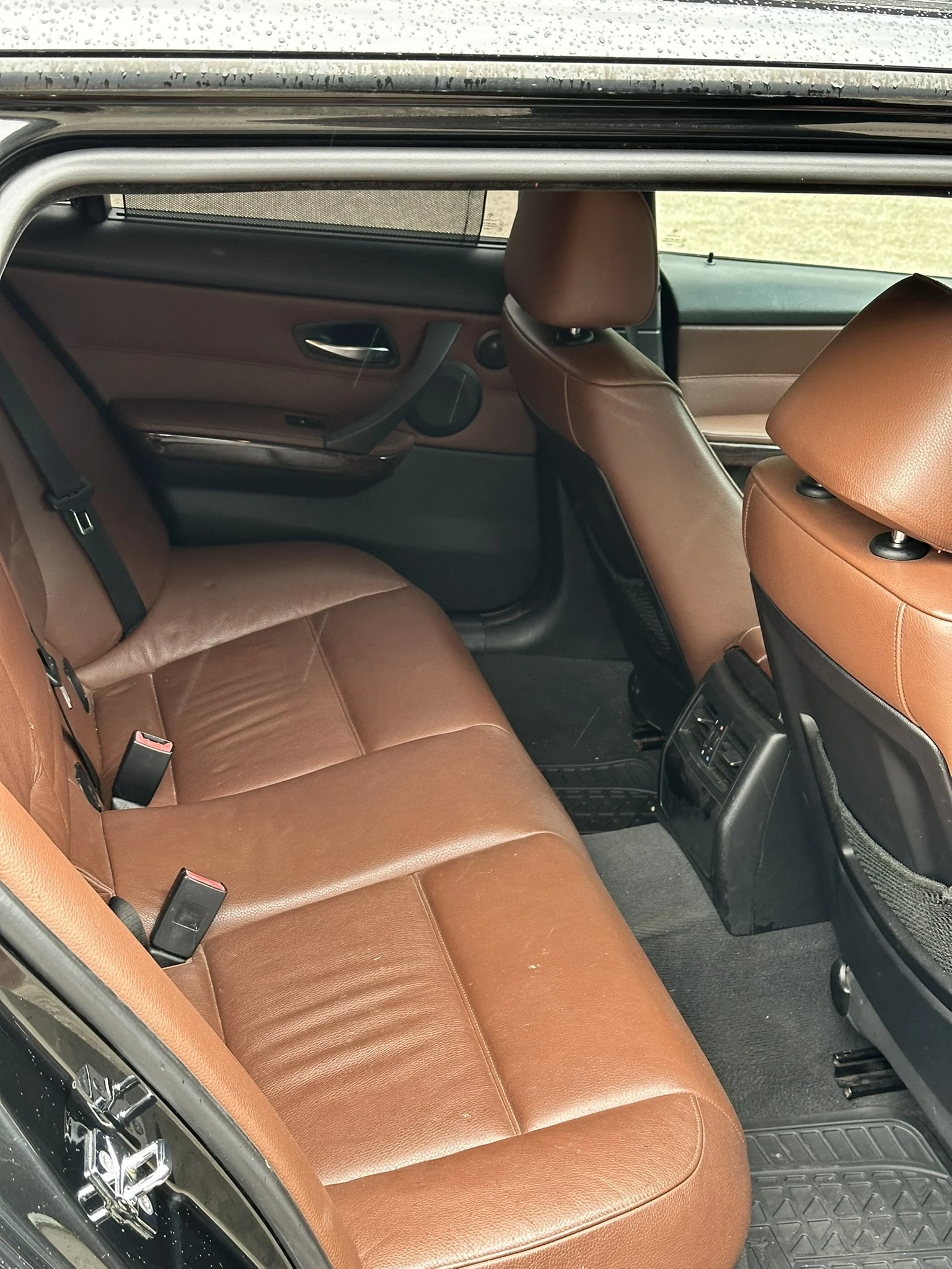 BMW 320 E91, снимка 12 - Автомобили и джипове - 54880299