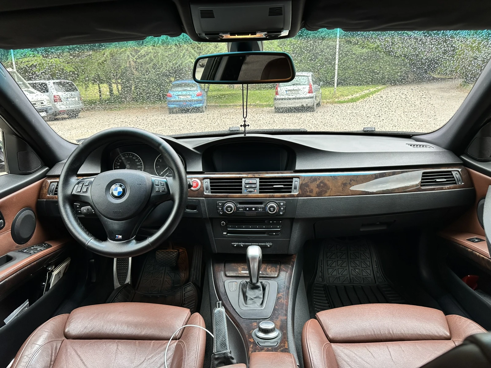 BMW 320 E91, снимка 8 - Автомобили и джипове - 54880299