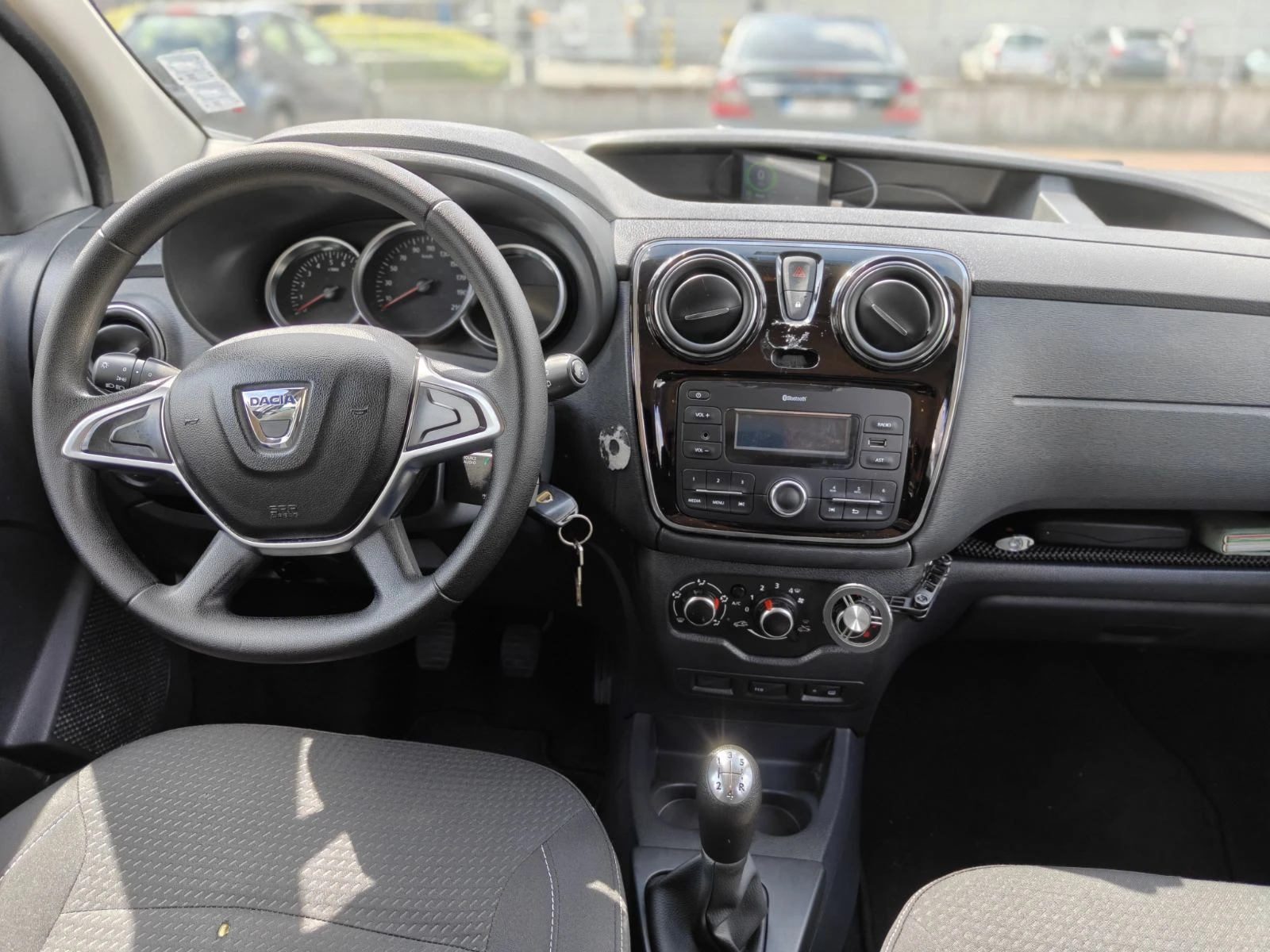 Dacia Dokker, снимка 12 - Автомобили и джипове - 54939563