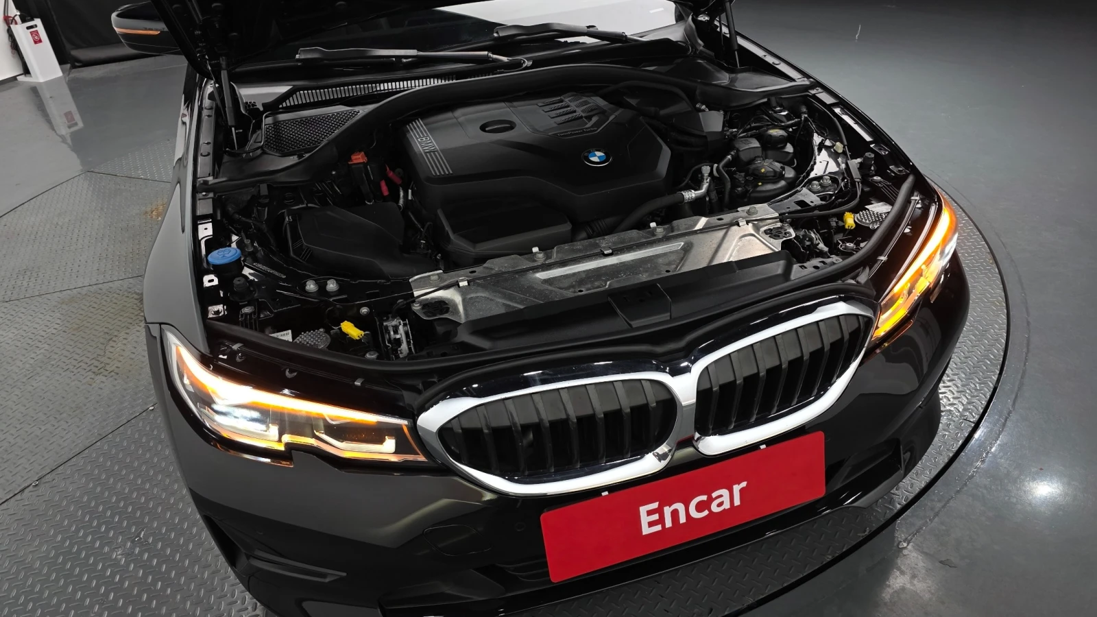 BMW 320 320i | HUD | Навигация | LED Фарове, снимка 5 - Автомобили и джипове - 55033799