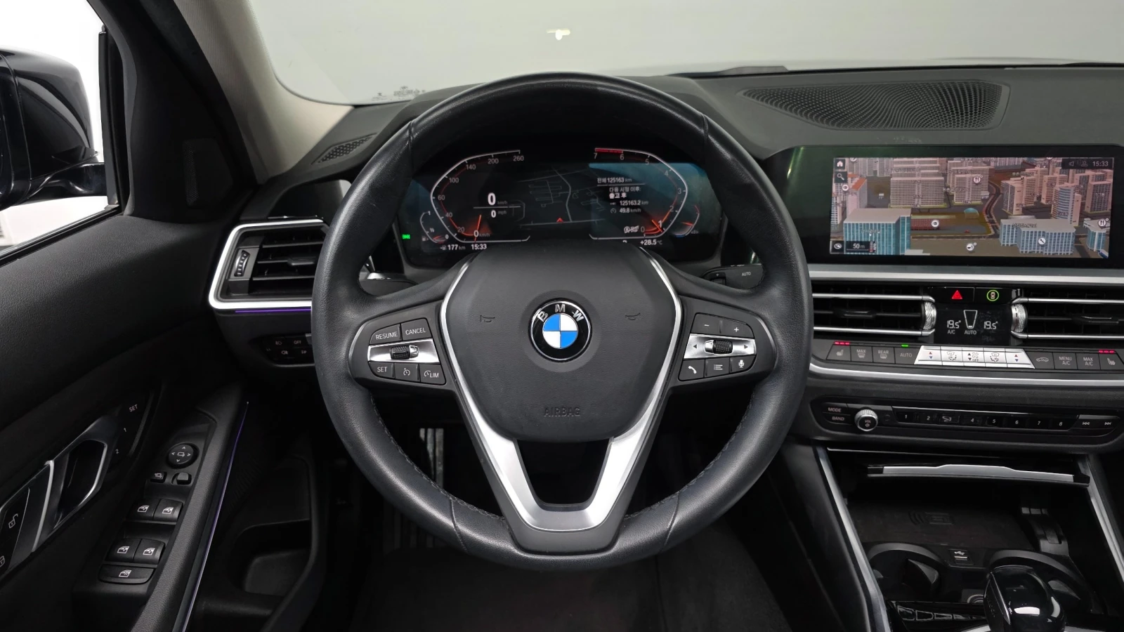 BMW 320 320i | HUD | Навигация | LED Фарове, снимка 10 - Автомобили и джипове - 55033799