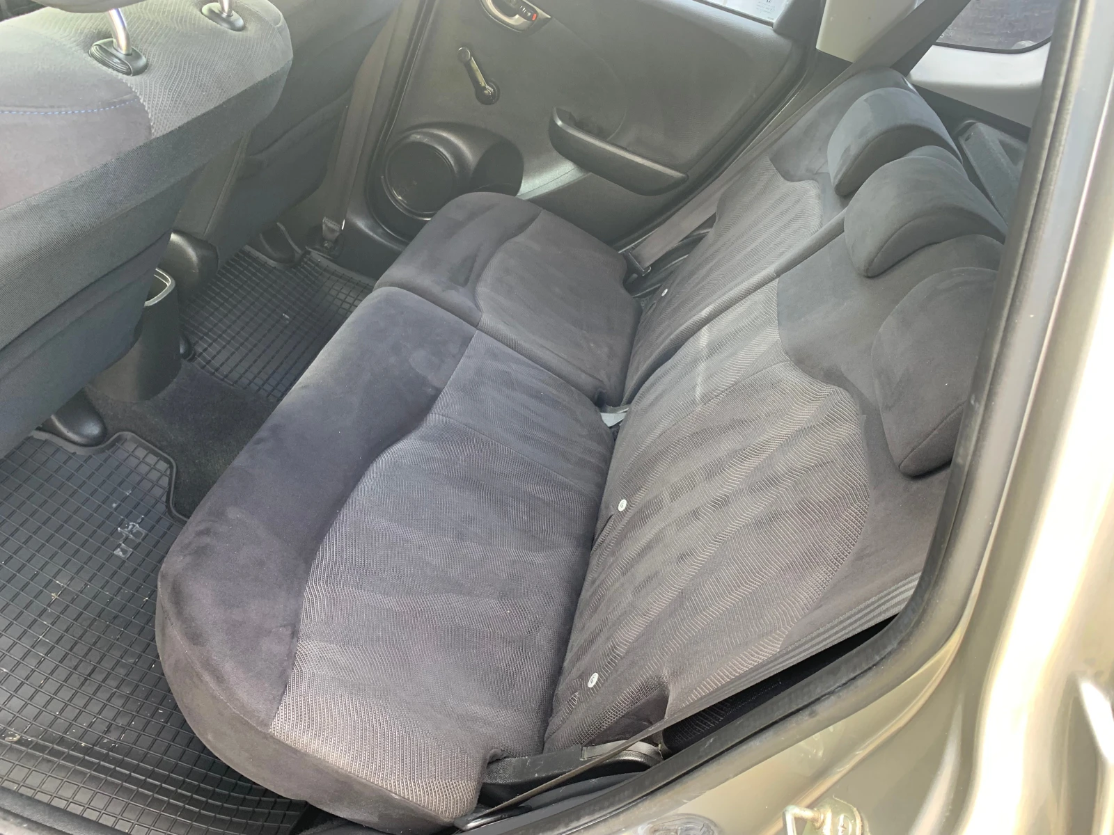 Honda Jazz 1.4, снимка 9 - Автомобили и джипове - 55170486