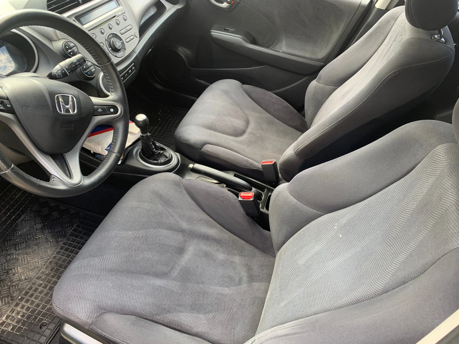 Honda Jazz 1.4, снимка 10 - Автомобили и джипове - 55170486