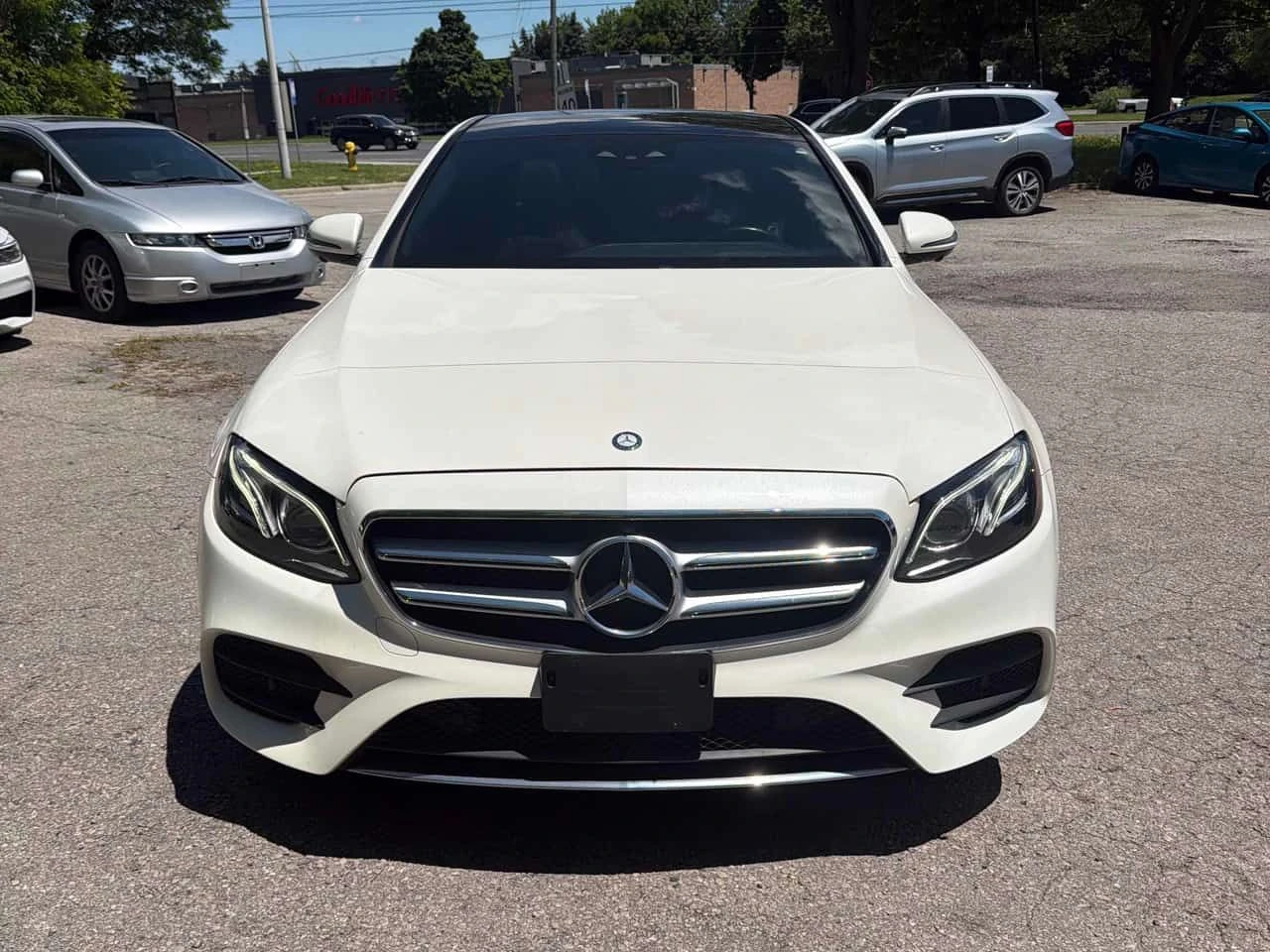 Mercedes-Benz E 300 * ГЛАВНО ПРЕДСТАВИТЕЛСТВО * CARFAX, снимка 6 - Автомобили и джипове - 55546066