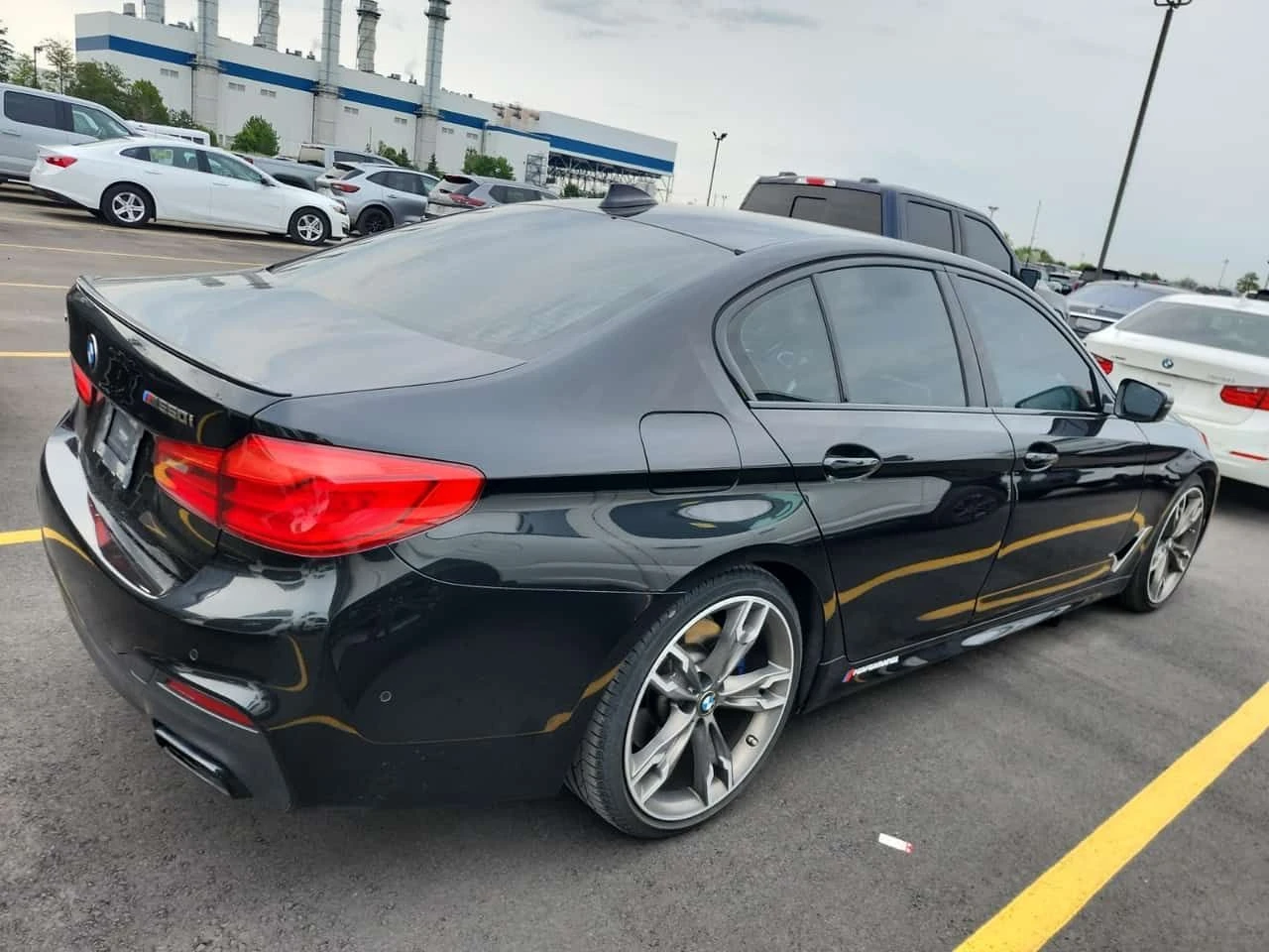 BMW 550 * M550I XDRIVE * АВТОКРЕДИТ* , снимка 3 - Автомобили и джипове - 55649434