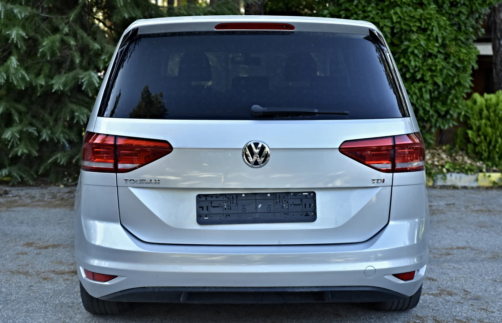 VW Touran, снимка 3 - Автомобили и джипове - 55653084