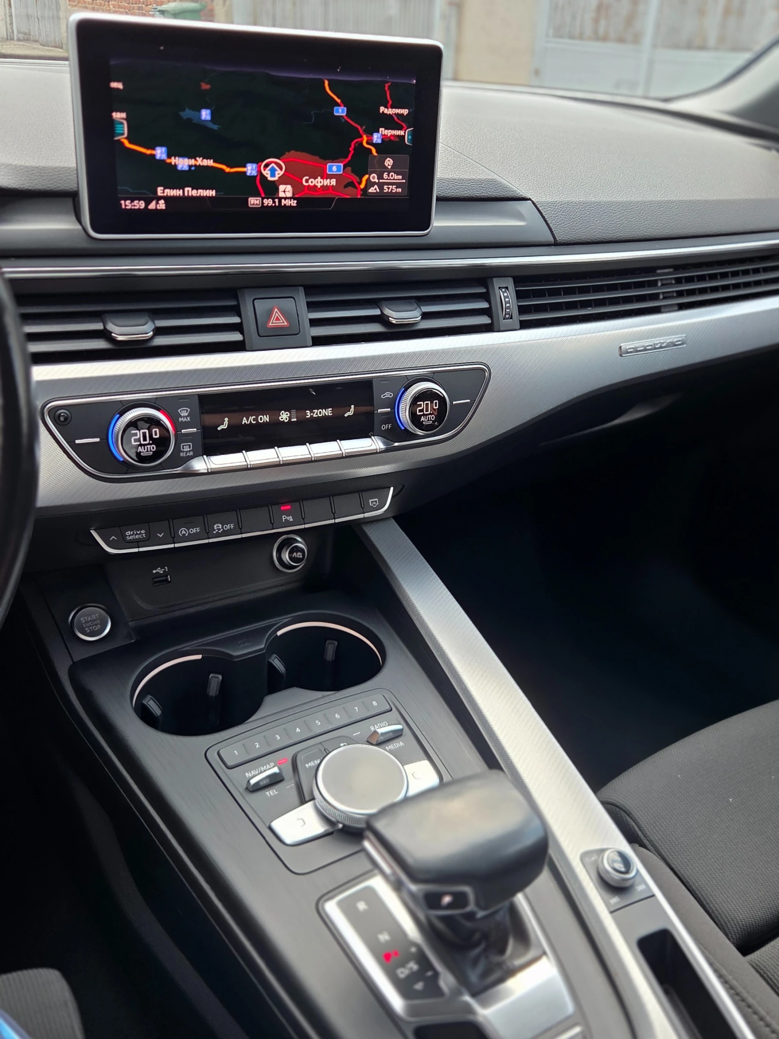 Audi A4 2.0TDI *  S Line * QUATTRO* DIGITAL * , снимка 13 - Автомобили и джипове - 55947015