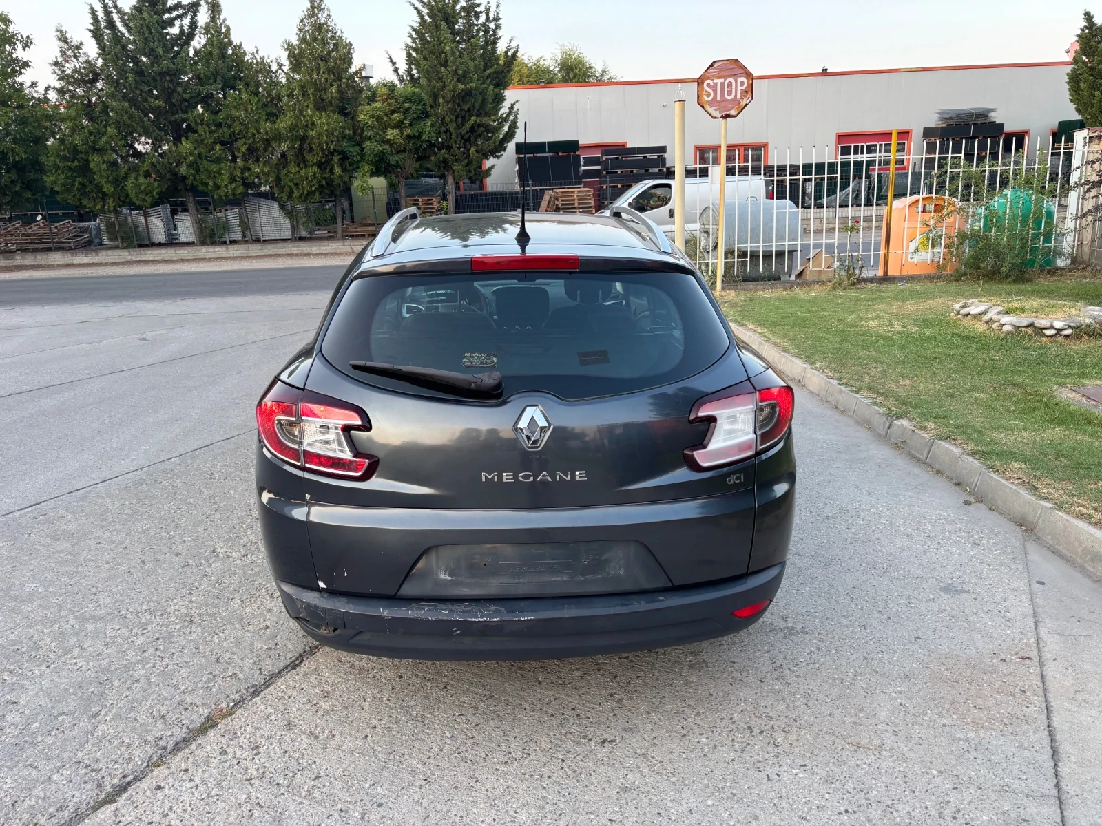 Renault Megane, снимка 4 - Автомобили и джипове - 56039737