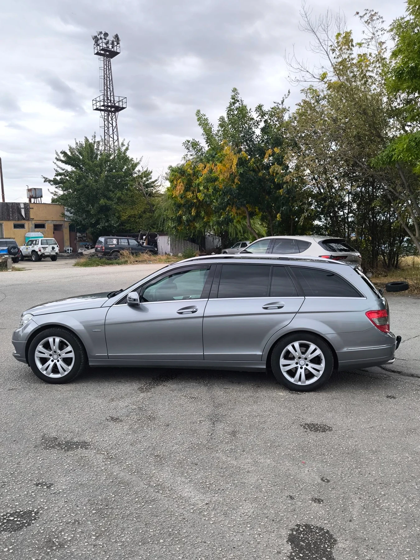 Mercedes-Benz C 220 Топ състояние , снимка 10 - Автомобили и джипове - 56205513