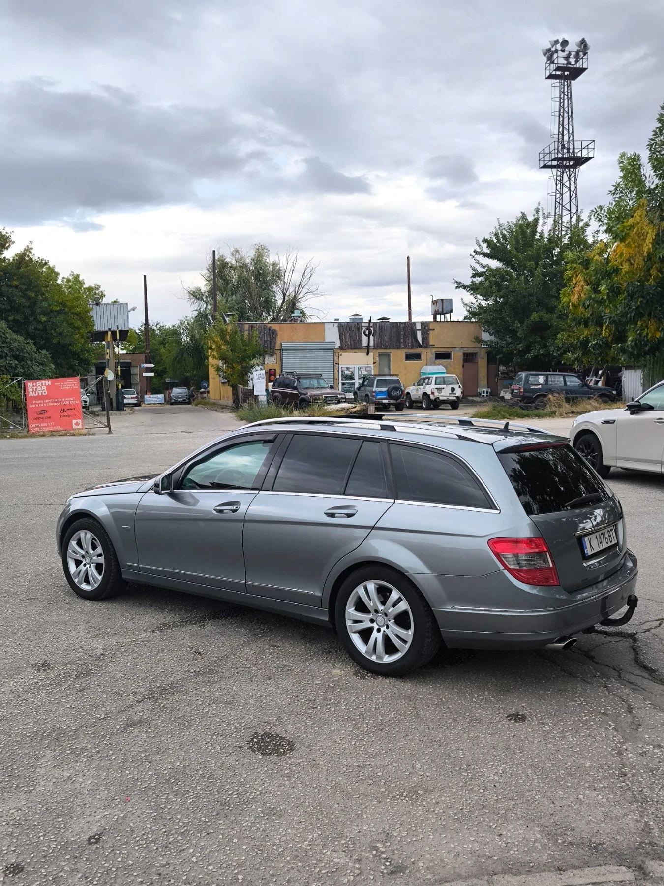 Mercedes-Benz C 220 Топ състояние , снимка 9 - Автомобили и джипове - 56205513