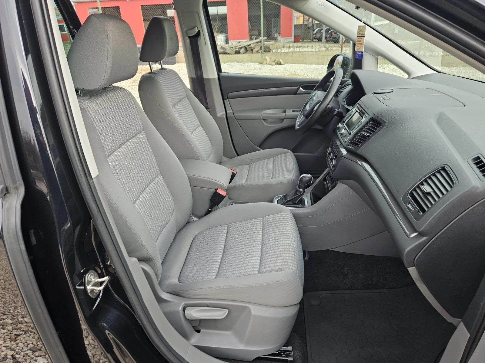 Seat Alhambra 2.0 АВТОМАТИК , снимка 11 - Автомобили и джипове - 56747636