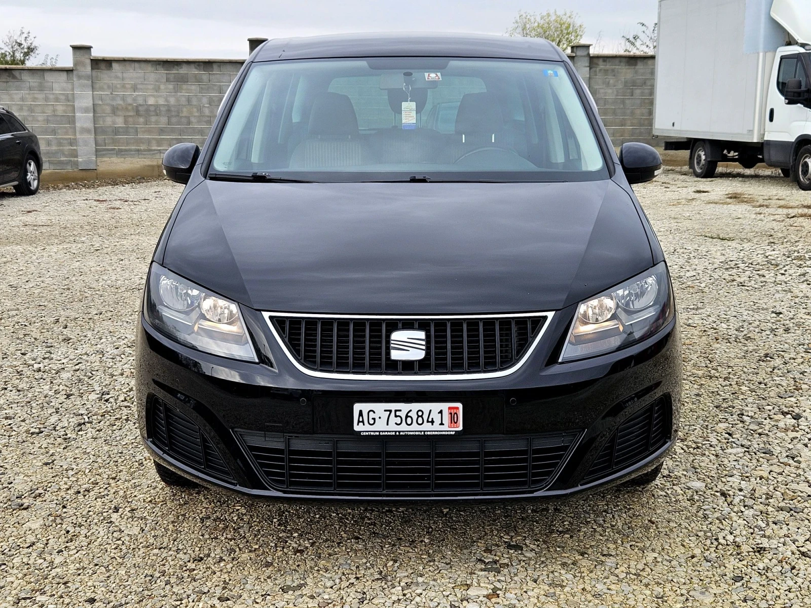 Seat Alhambra 2.0 АВТОМАТИК , снимка 2 - Автомобили и джипове - 56747636