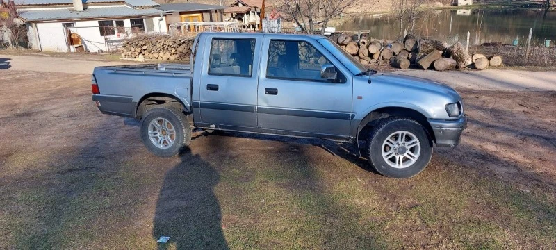 Isuzu D-max 3.1 tdi , снимка 8 - Автомобили и джипове - 44311147