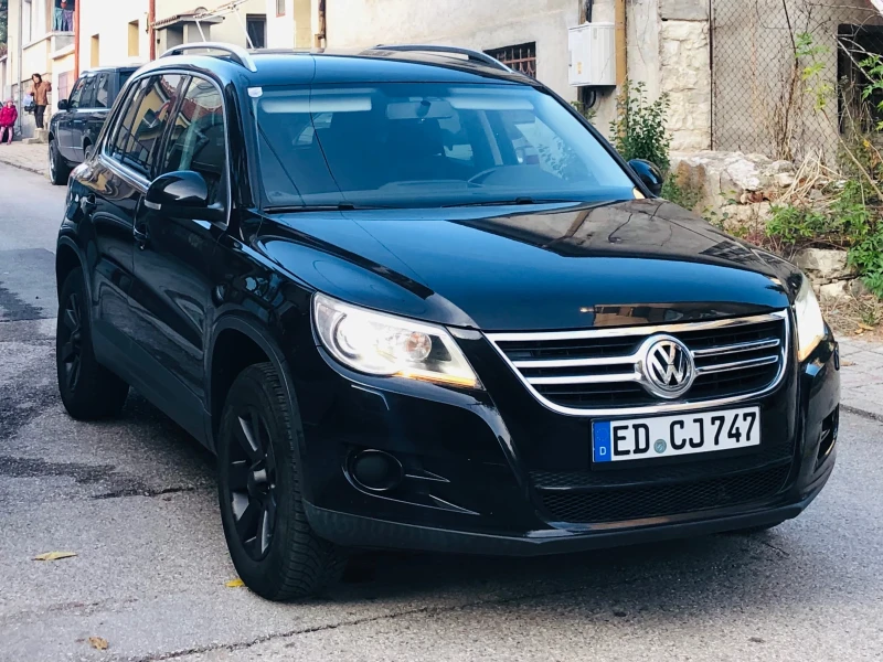 VW Tiguan 2.0TDI 4X4, снимка 3 - Автомобили и джипове - 48046445