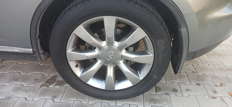 Infiniti Fx 35, снимка 5 - Автомобили и джипове - 49420139