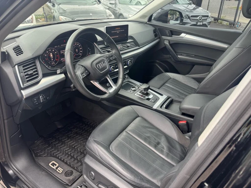 Audi Q5 Technik* 45TFSI* АвтоКредит* (ЦЕНА ДО БГ), снимка 8 - Автомобили и джипове - 52597761
