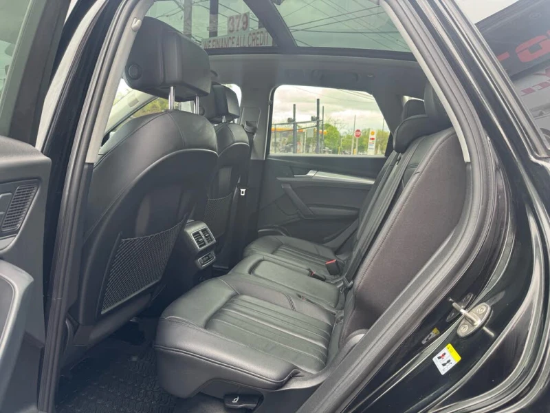 Audi Q5 Technik* 45TFSI* АвтоКредит* (ЦЕНА ДО БГ), снимка 10 - Автомобили и джипове - 52597761