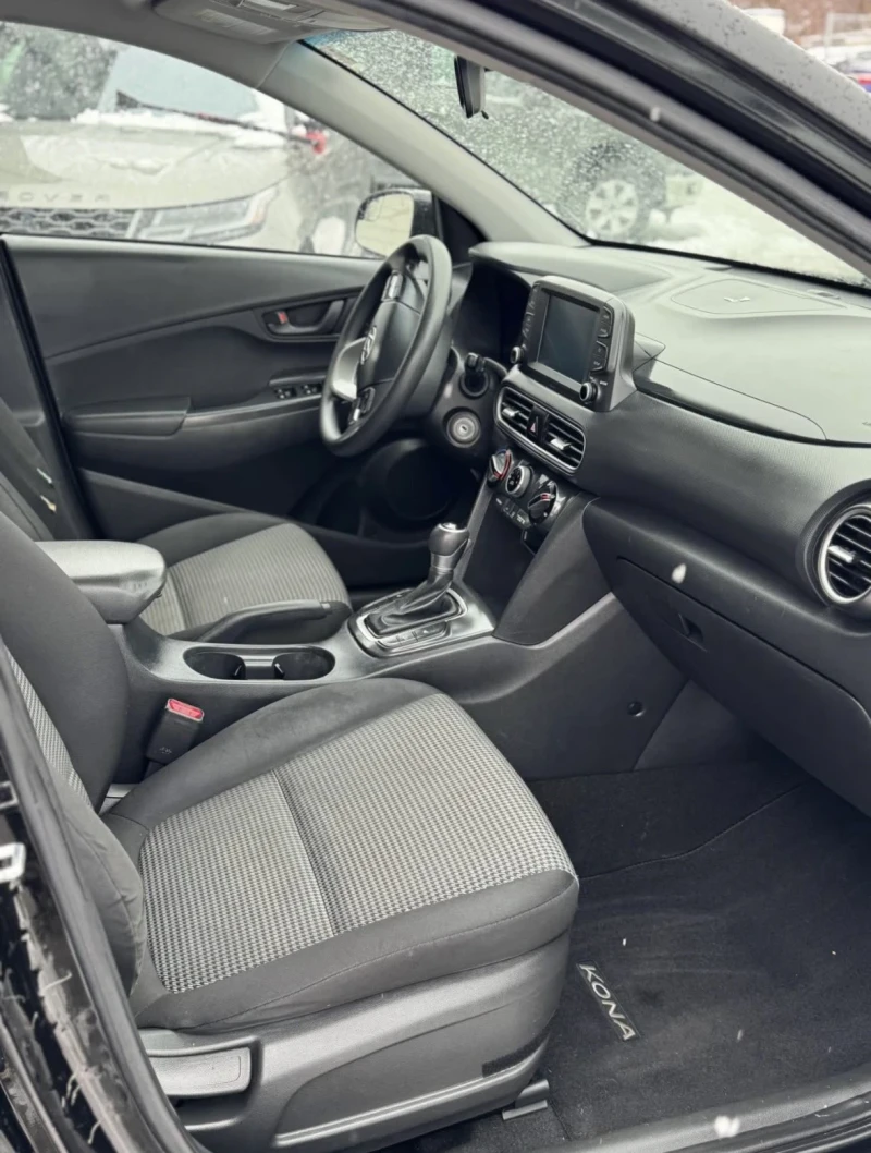 Hyundai Kona * * CAR PLAY* * CARFAX* * АВТОКРЕДИТ* * , снимка 8 - Автомобили и джипове - 52822940