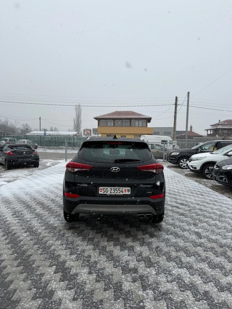 Hyundai Tucson 4x4 сервизна история , снимка 5 - Автомобили и джипове - 53190274