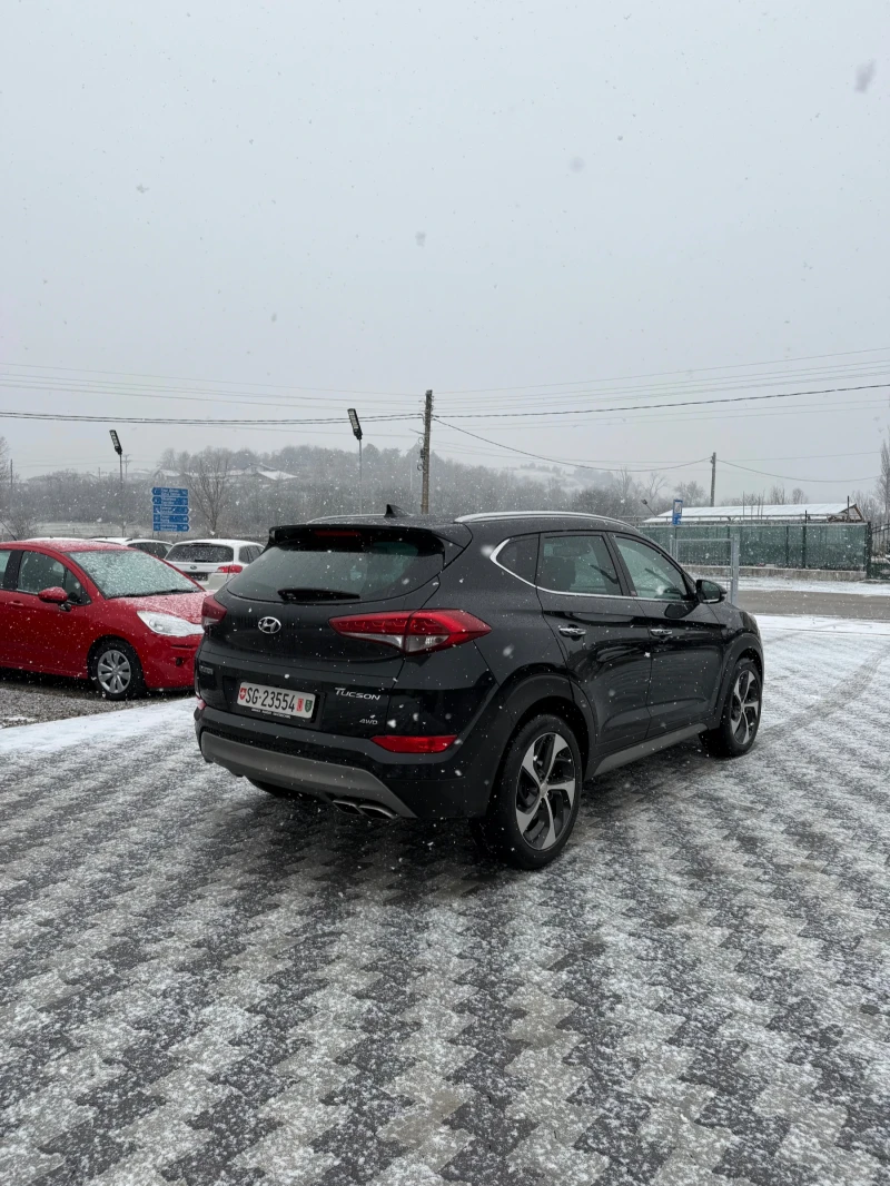 Hyundai Tucson 4x4 сервизна история , снимка 6 - Автомобили и джипове - 53190274