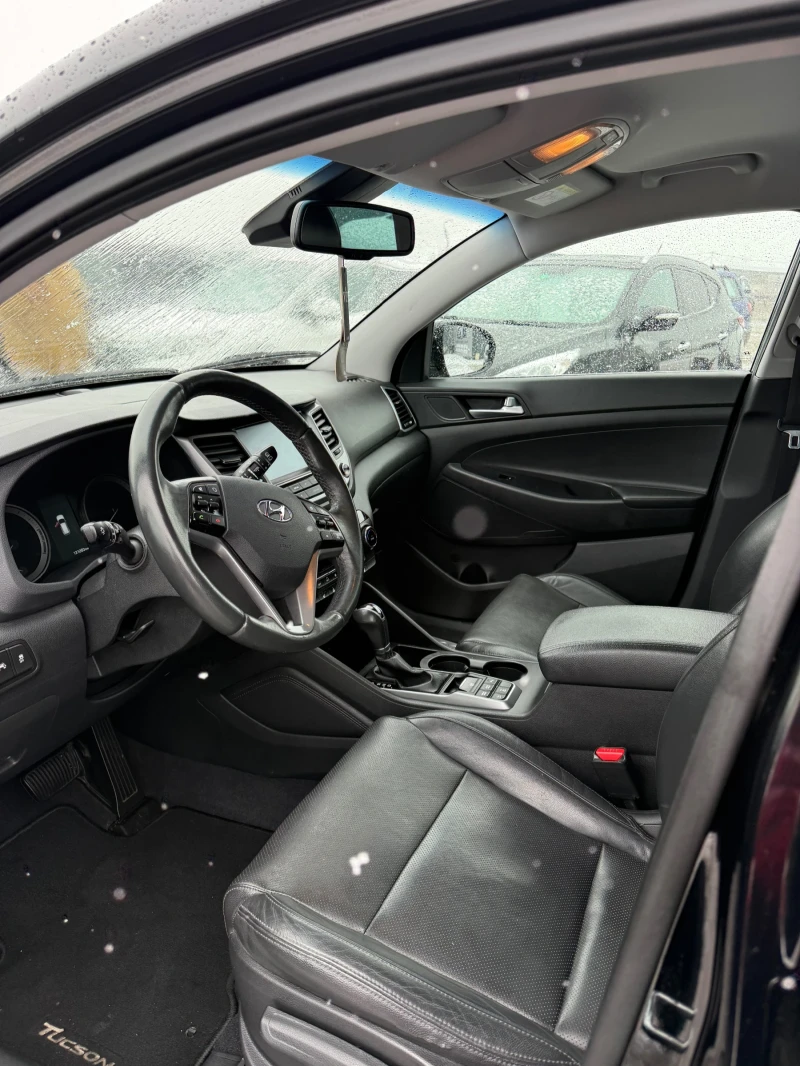 Hyundai Tucson 4x4 сервизна история , снимка 10 - Автомобили и джипове - 53190274