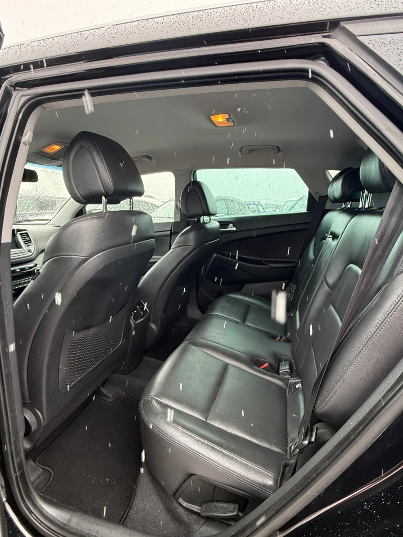 Hyundai Tucson 4x4 сервизна история , снимка 13 - Автомобили и джипове - 53190274