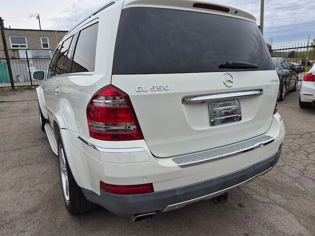 Mercedes-Benz GL 550 4MATIC* 5.5* ТЕЛЕВИЗОРИ* КАМЕРА* ШИБИДАХ* ПОДГРЕВ, снимка 3 - Автомобили и джипове - 55302165