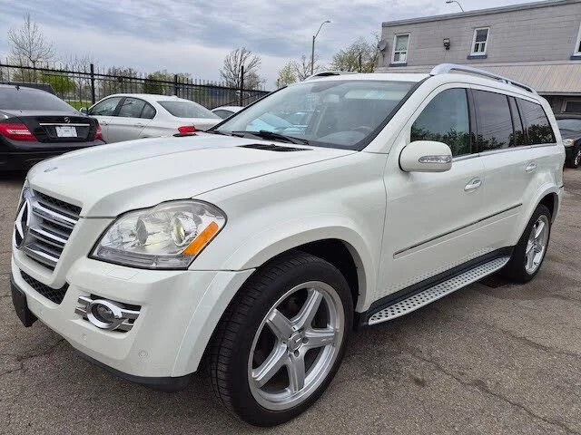 Mercedes-Benz GL 550 4MATIC* 5.5* ТЕЛЕВИЗОРИ* КАМЕРА* ШИБИДАХ* ПОДГРЕВ, снимка 2 - Автомобили и джипове - 55302165
