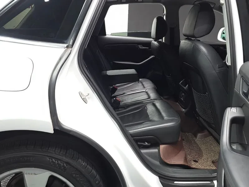 Audi Q5 2.0 TDI Quattro - САМО 30% АВАНС, снимка 10 - Автомобили и джипове - 56007922