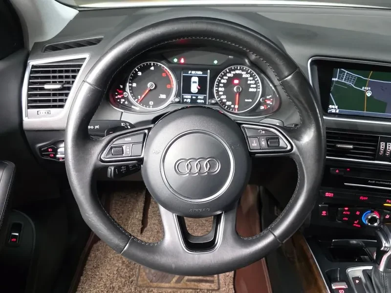 Audi Q5 2.0 TDI Quattro - САМО 30% АВАНС, снимка 13 - Автомобили и джипове - 56007922